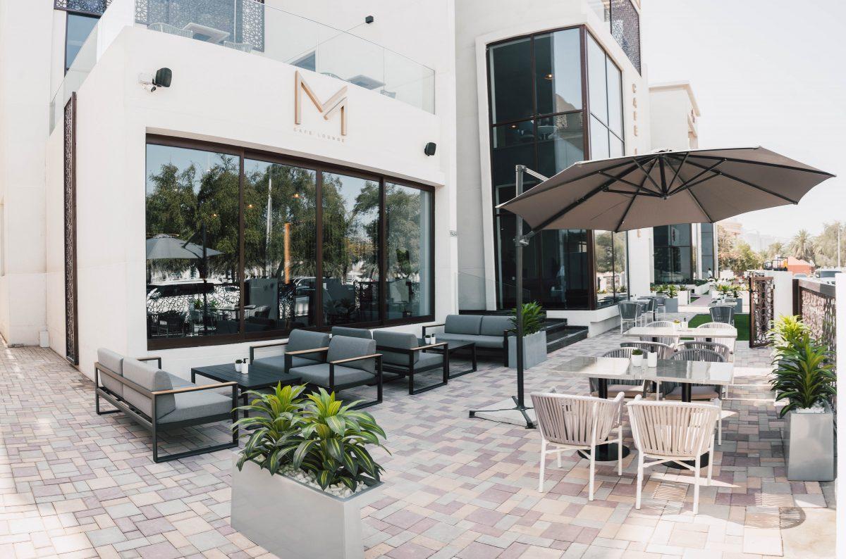 M1 Café & Lounge