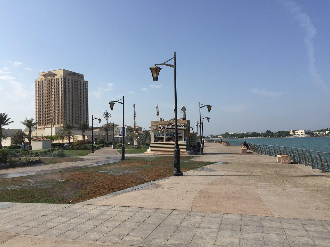 Middle Corniche Park