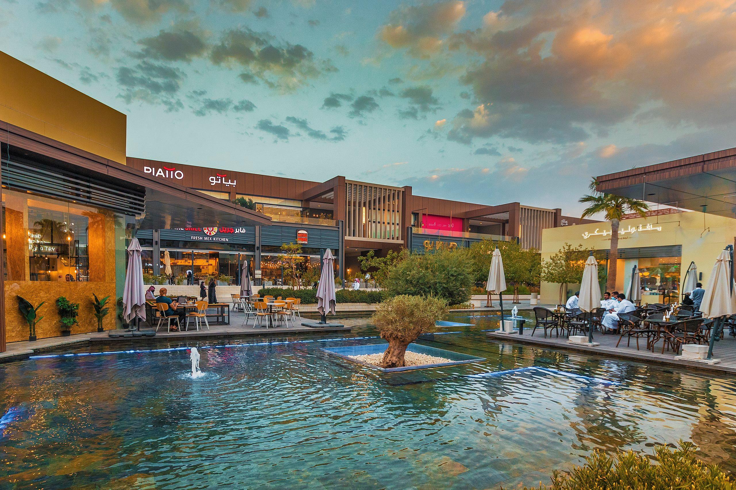 Riyadh Front - Shopping Area