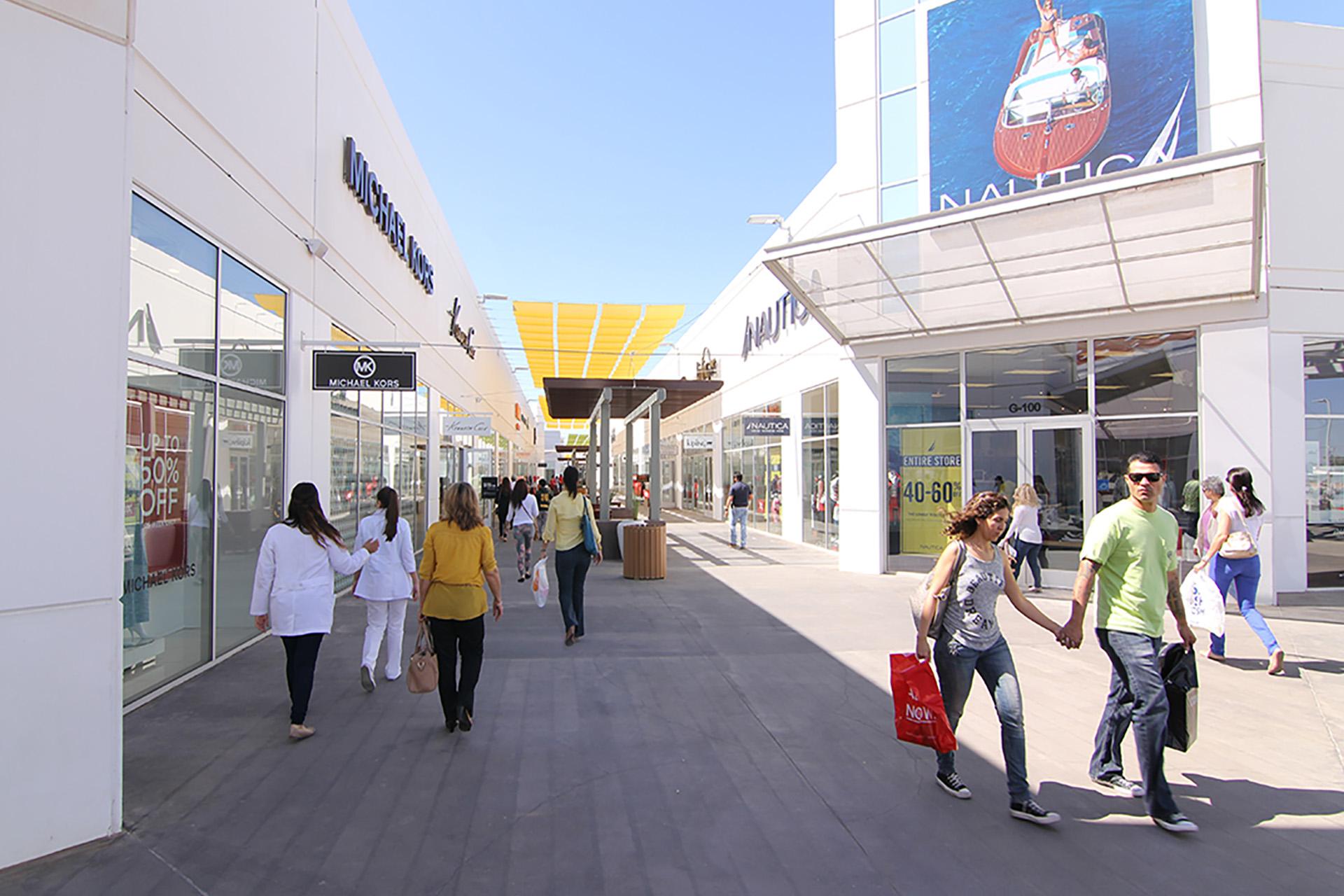 The Plaza Outlets