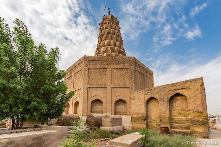 Zubaida Tomb