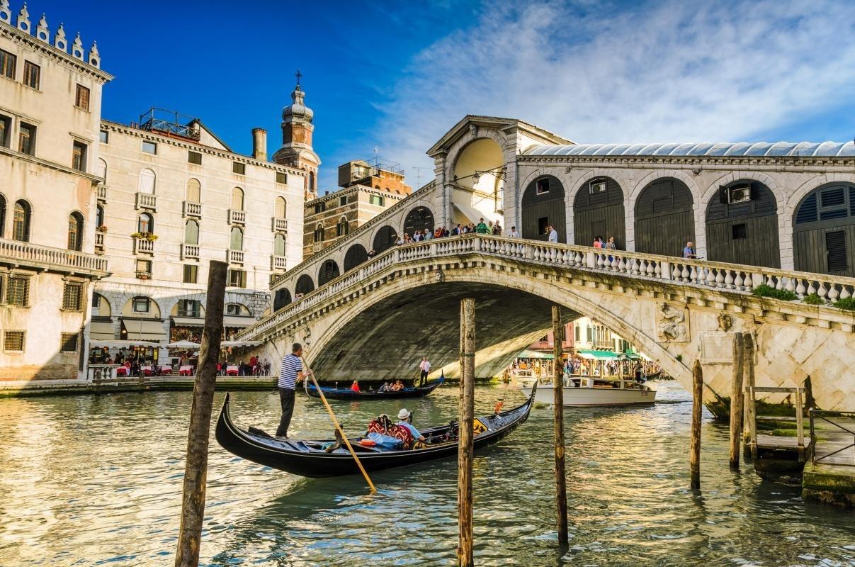 Rialto Bridge (Ponte di Rialto)