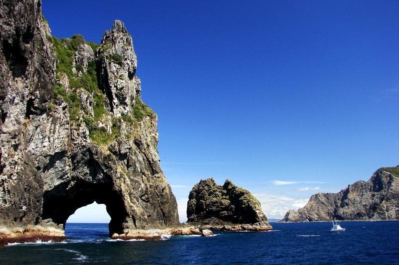 Cape Brett and Hole in the Rock