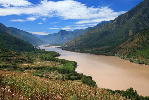 Three Gorges (Sanxia)