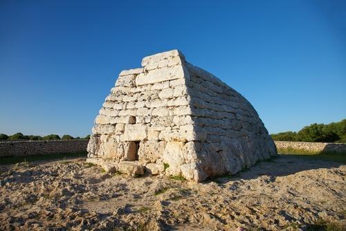 Naveta des Tudons