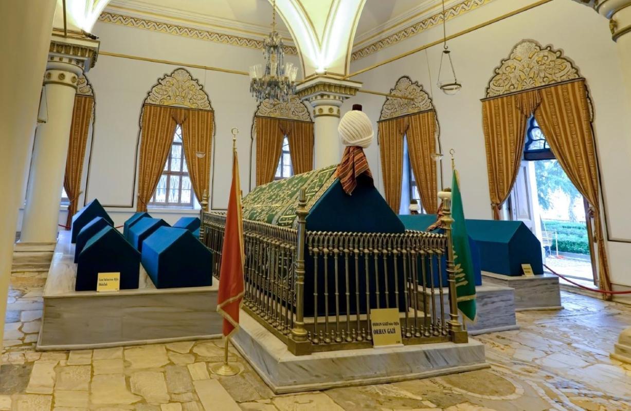 Tombs of Osman and Orhan (Osman Gazi Türbesi)