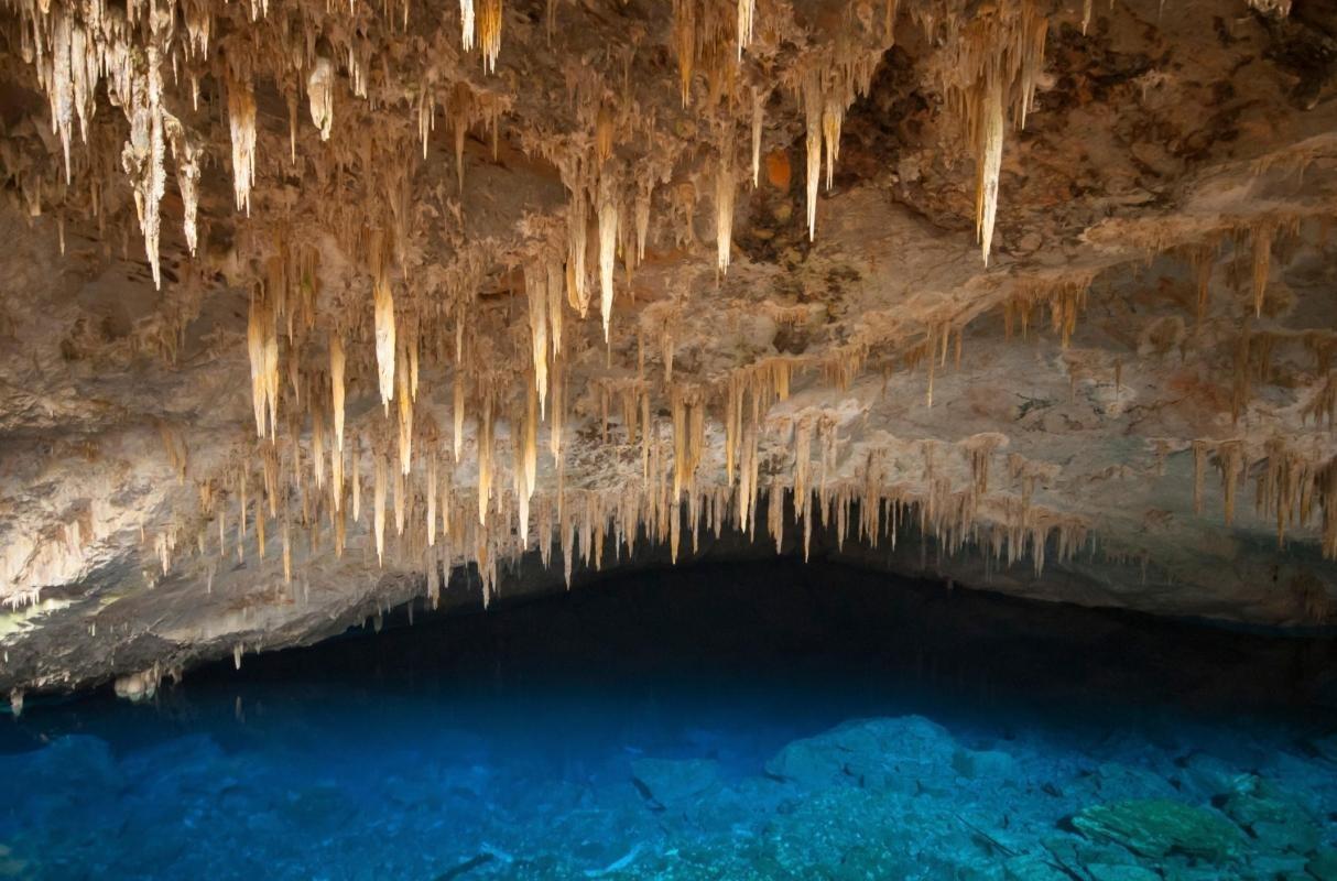 Blue Lake Grotto (Gruta do Lago Azul)