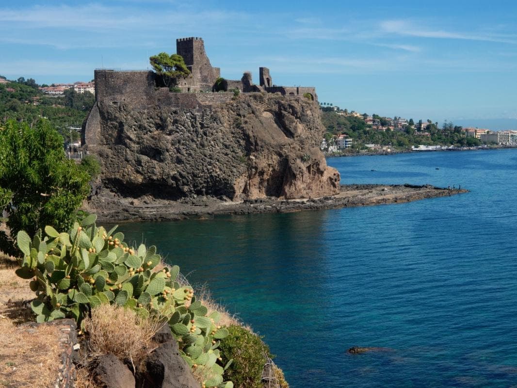 Aci Castello