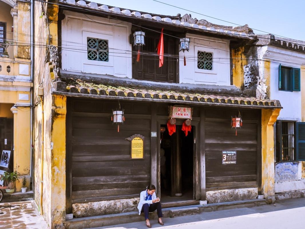 Tan Ky Old House