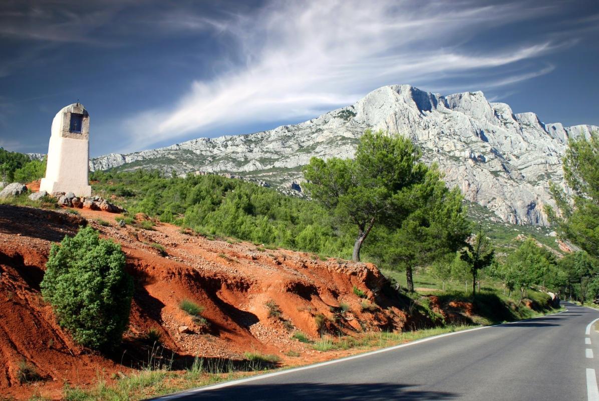 Sainte-Victoire Mountain (Montagne Sainte-Victoire)