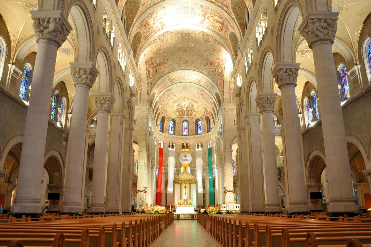 Shrine of Saint-Anne-de-Beaupré (Sanctuaire de Sainte-Anne-de-Beaupré)