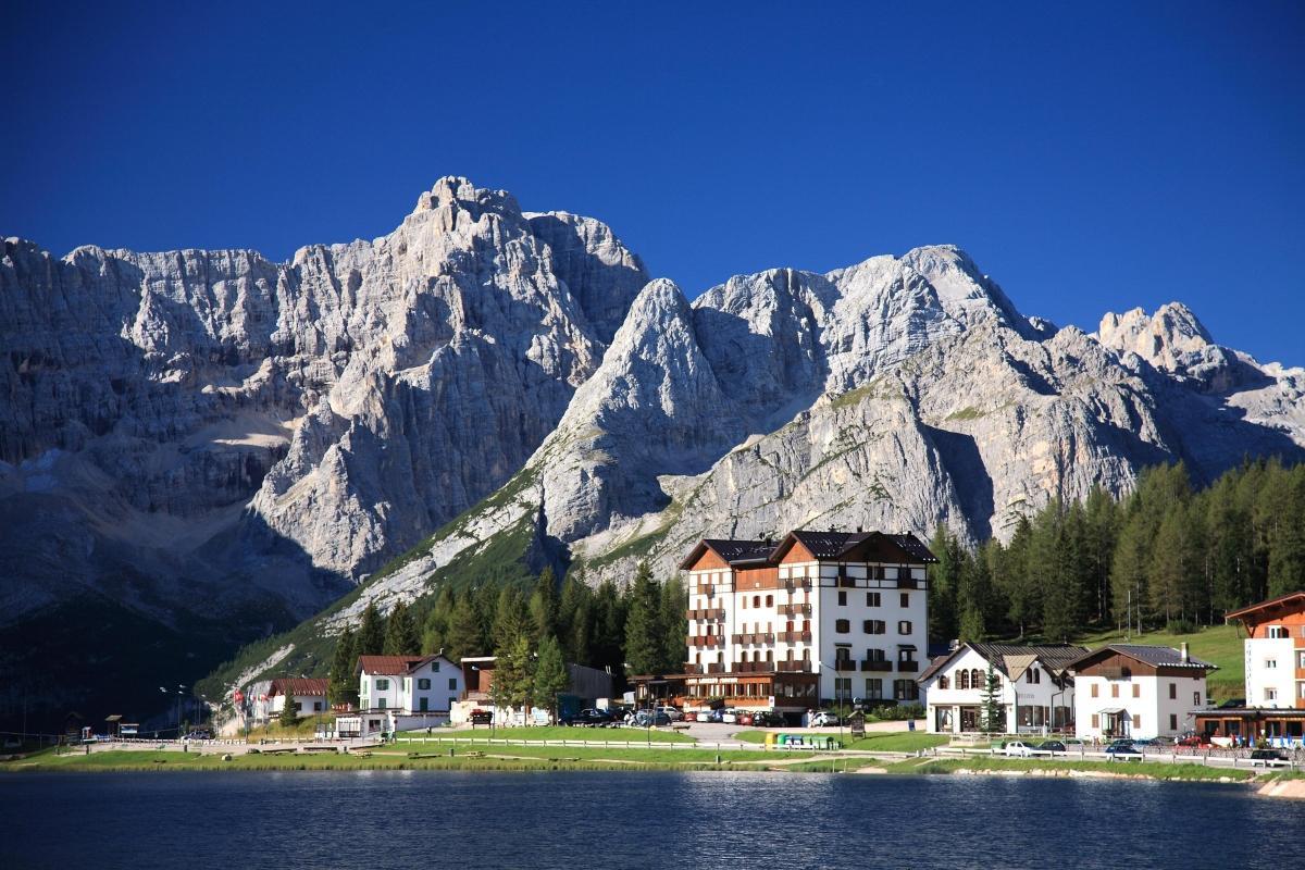 Lake Misurina (Lago di Misurina)