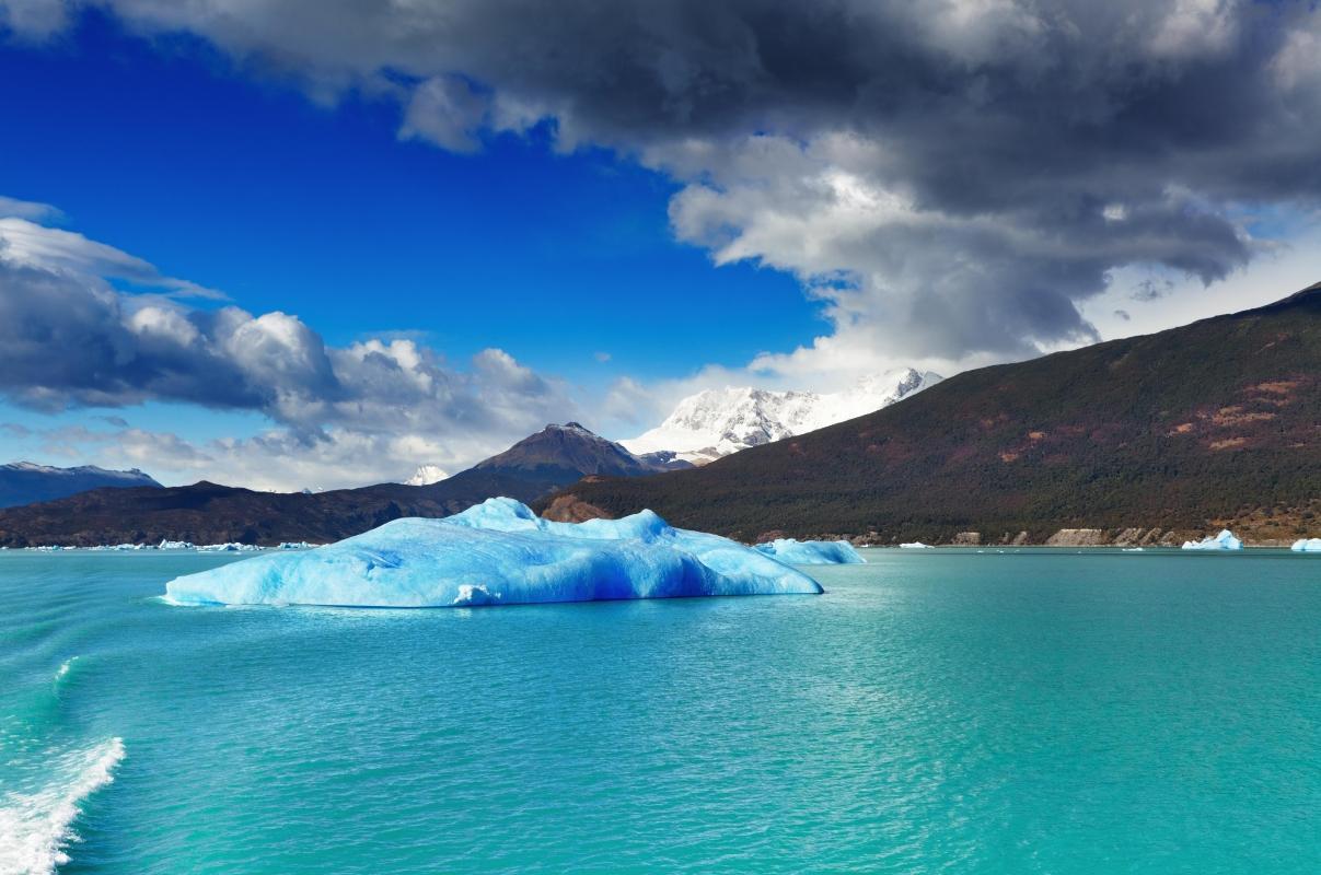 Argentino Lake (Lago Argentino)