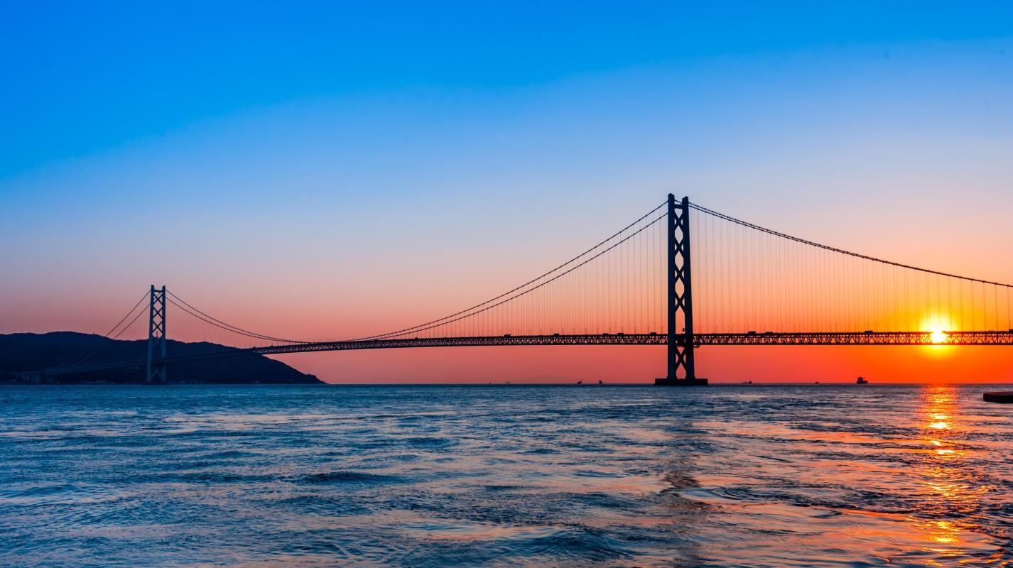 Akashi Kaikyo Bridge (Akashi Strait Bridge)