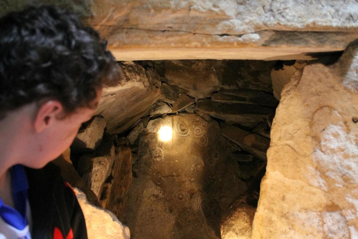 Loughcrew Cairns (Гробницы в проходе Loughcrew)