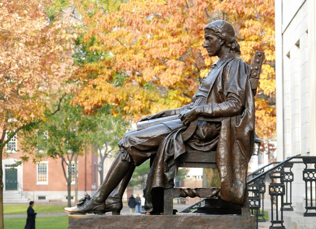 John Harvard Statue