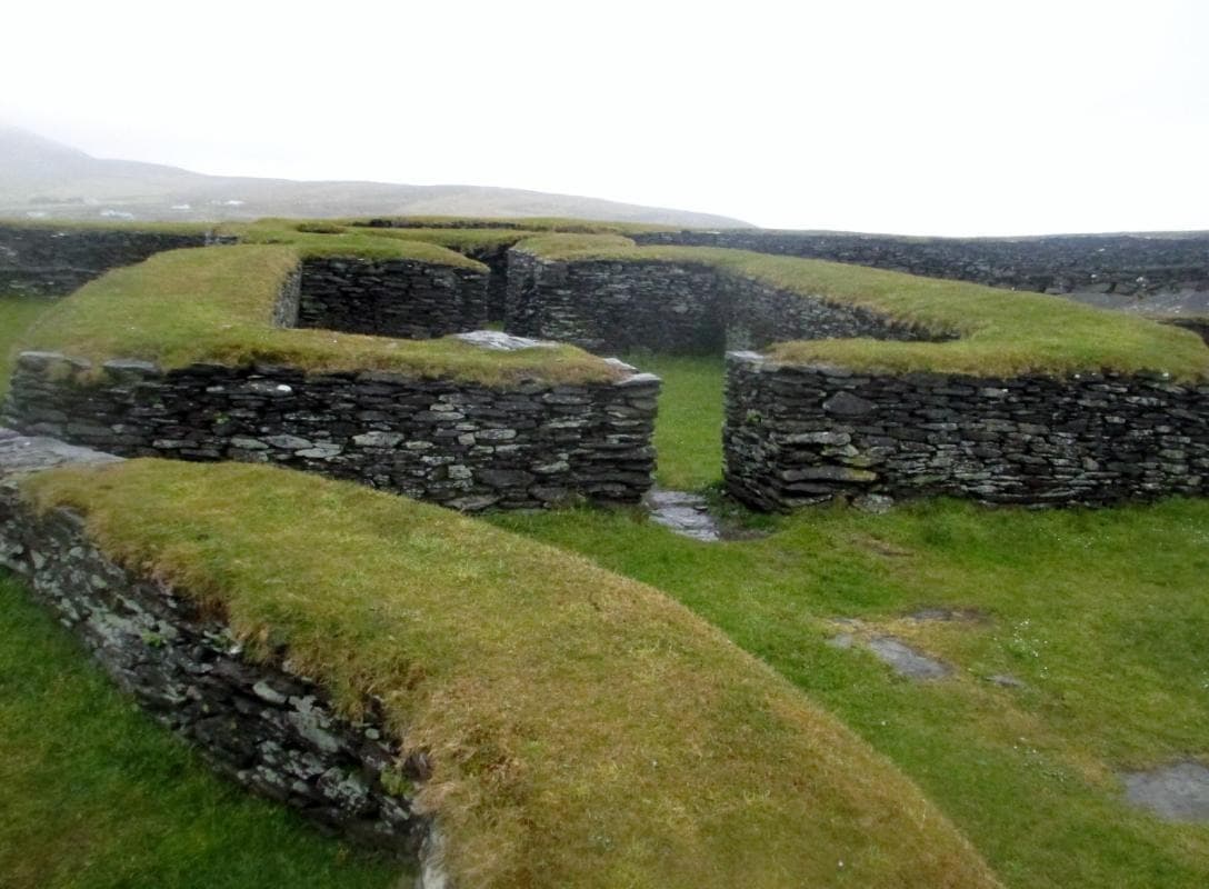 Leacanabuaile Fort