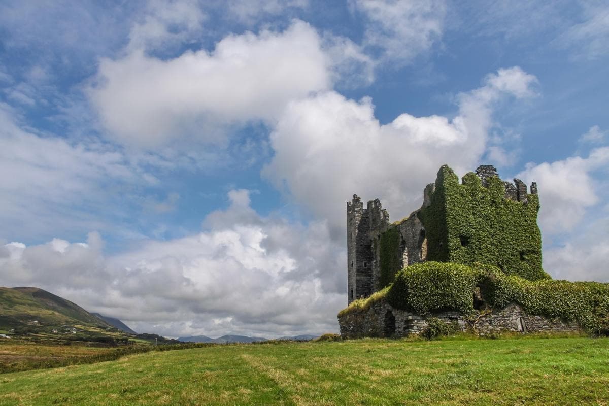 Ballycarbery Castle