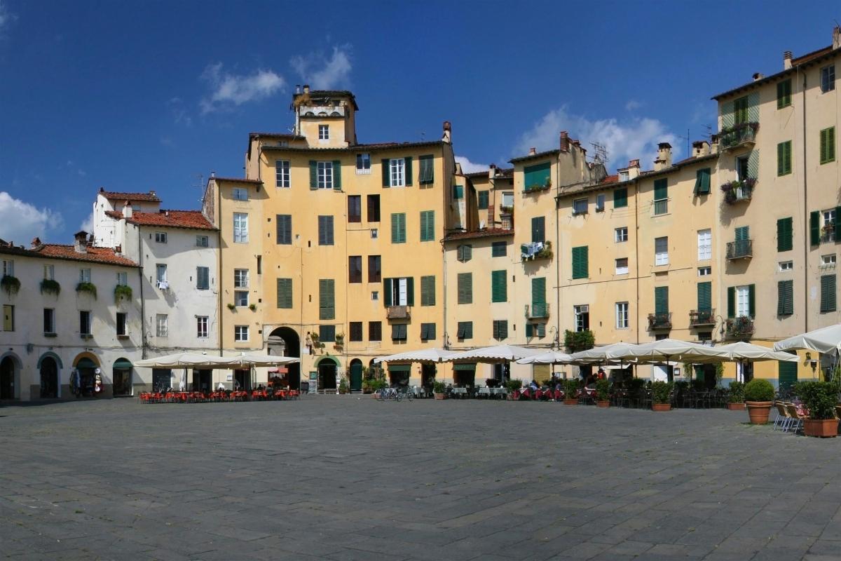 Piazza dell'Anfiteatro