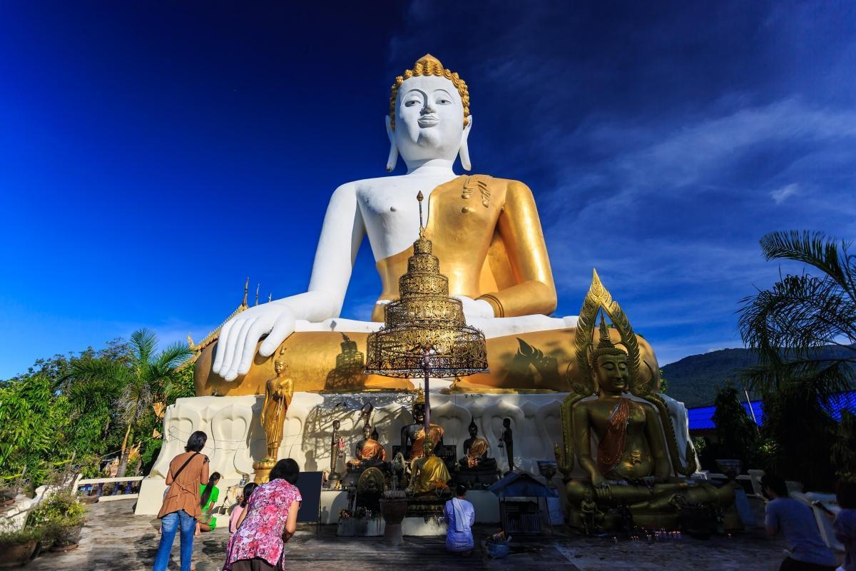 Golden Temple (Wat Phra That Doi Kham)