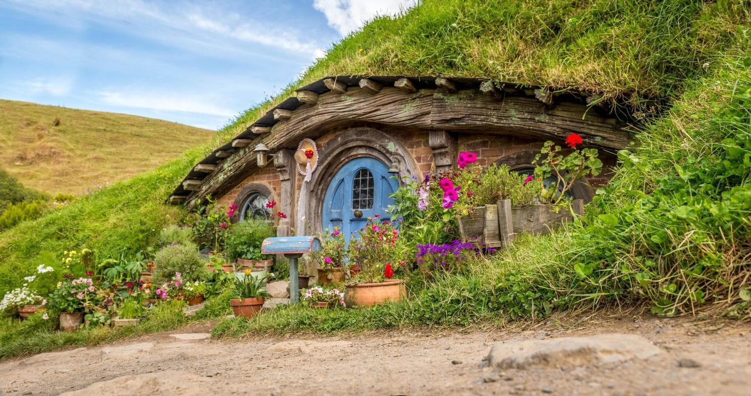 Hobbiton Movie Set