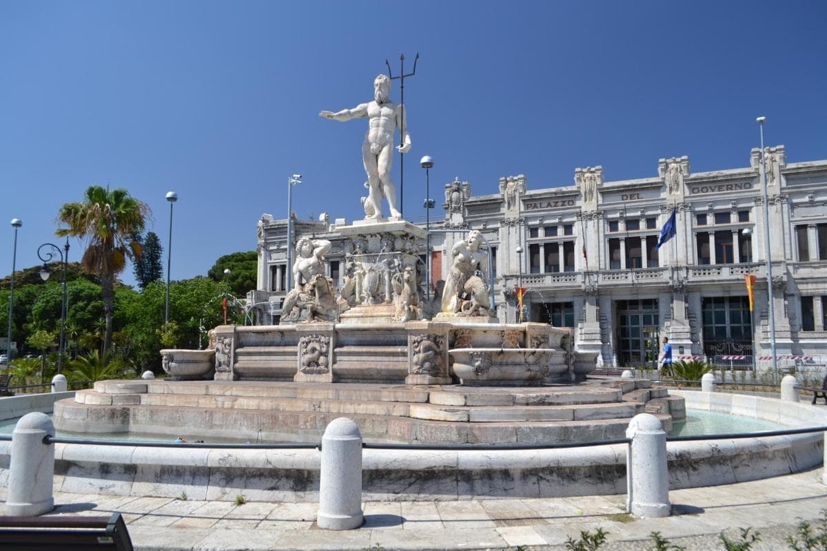 Neptunbrunnen (Fontana di Nettuno)