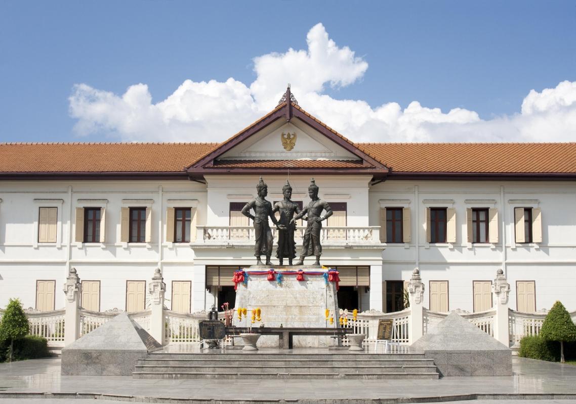 Three Kings Monument (Anusawari Sam Kasat)