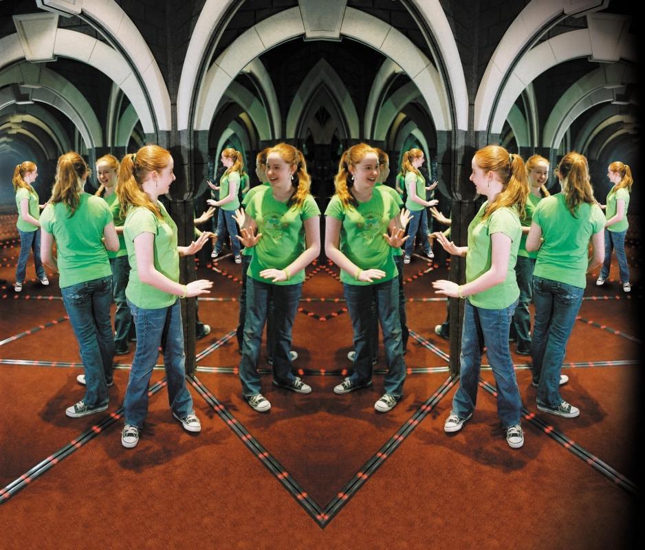 Ripley's Marvelous Mirror Maze