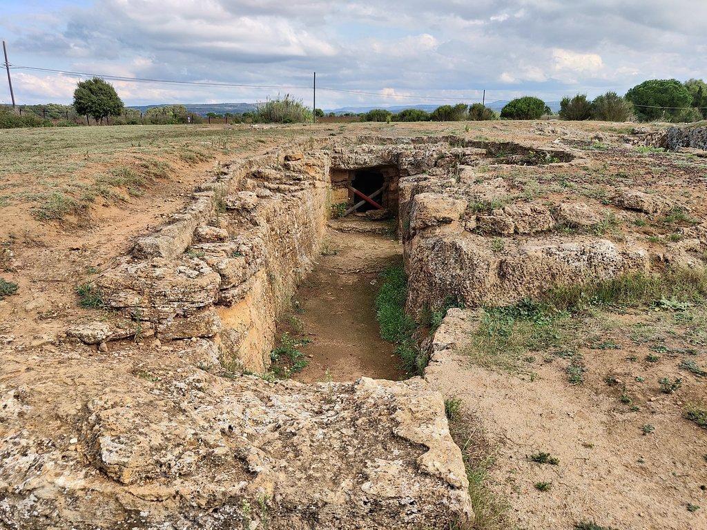 Necropolis of Anghelu Ruju (Necropoli di Anghelu Ruju)