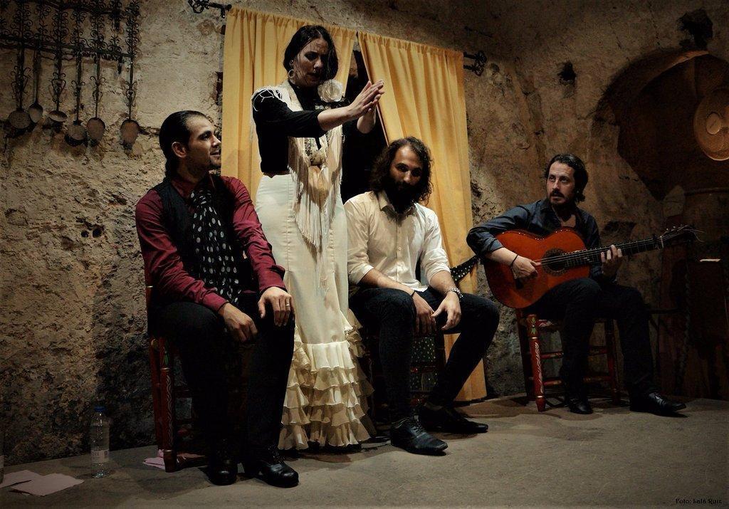 Art of Flamenco & Flavors of Córdoba (Tablao Flamenco Arte y Sabores de Córdoba)