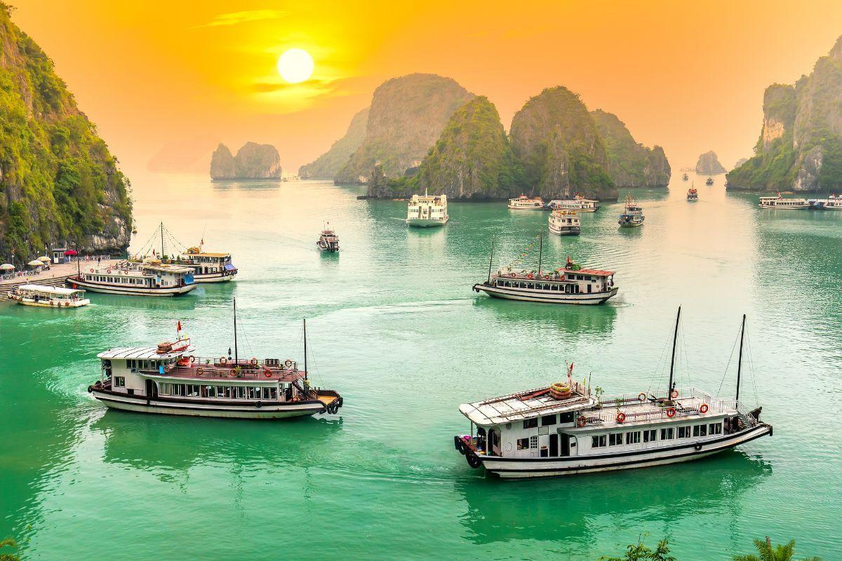 Ha Long Bay