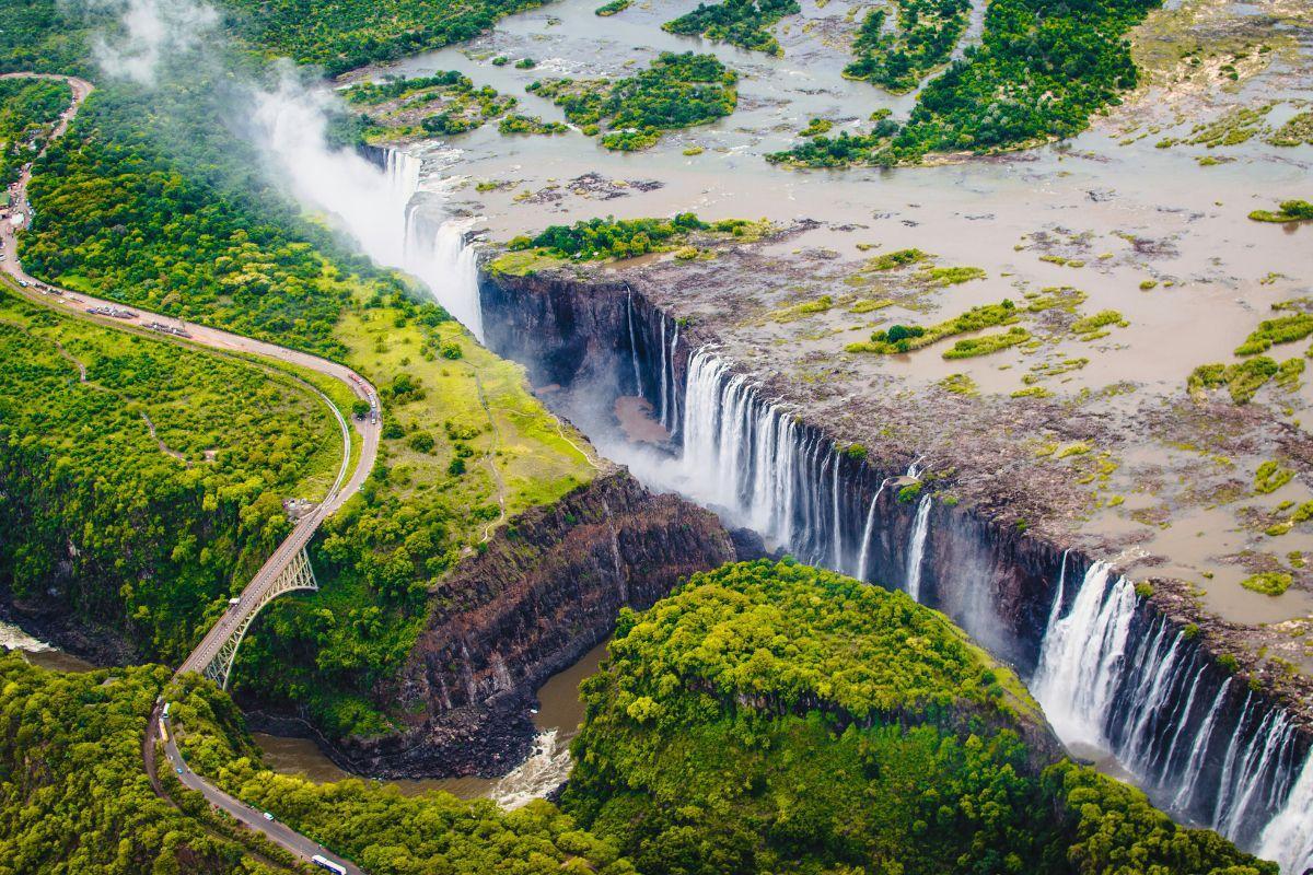 Victoria Falls (Mosi-oa-Tunya)