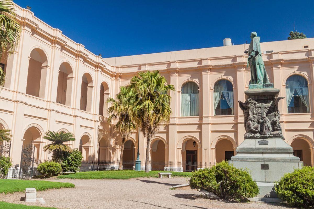 Jesuit Block (Manzana Jesuitica)