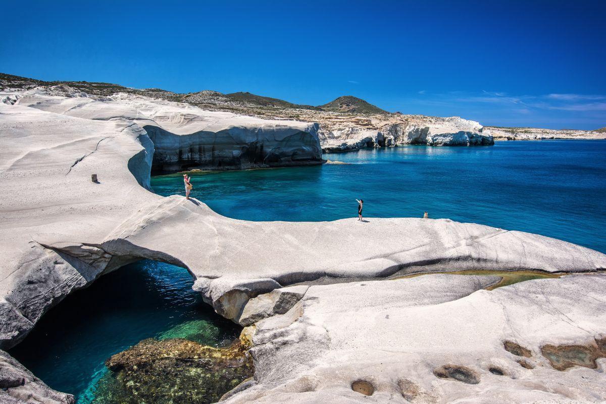 Sarakiniko Beach